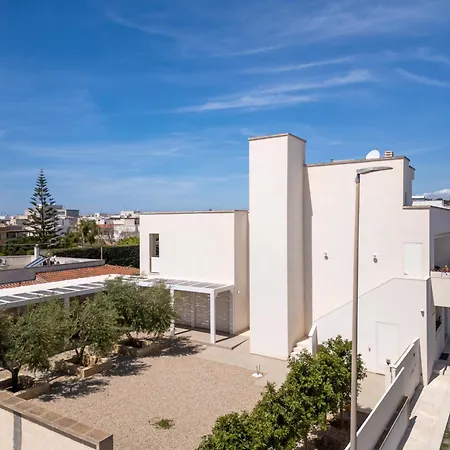 Ella 3* Санта-Мария-аль-Баньо